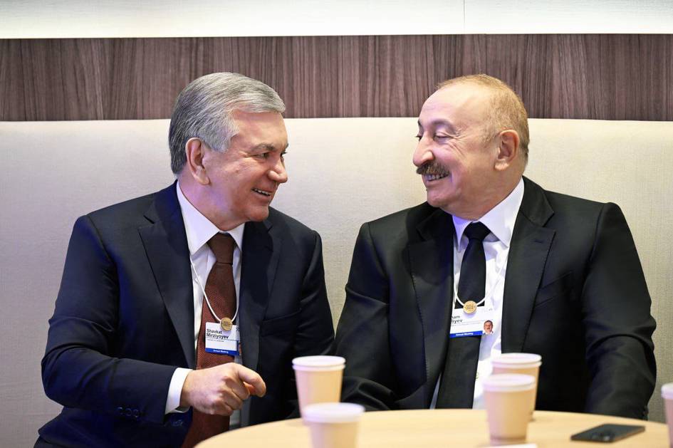 Шавкат Мирзиёев Озарбайжон ва Венгрия етакчилари билан учрашув ўтказди